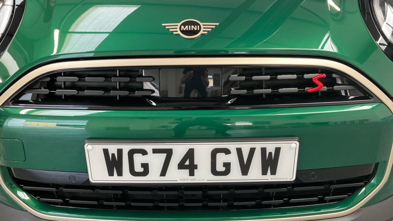 MINI Cooper 2.0 S Exclusive 3dr Auto Petrol Hatchback